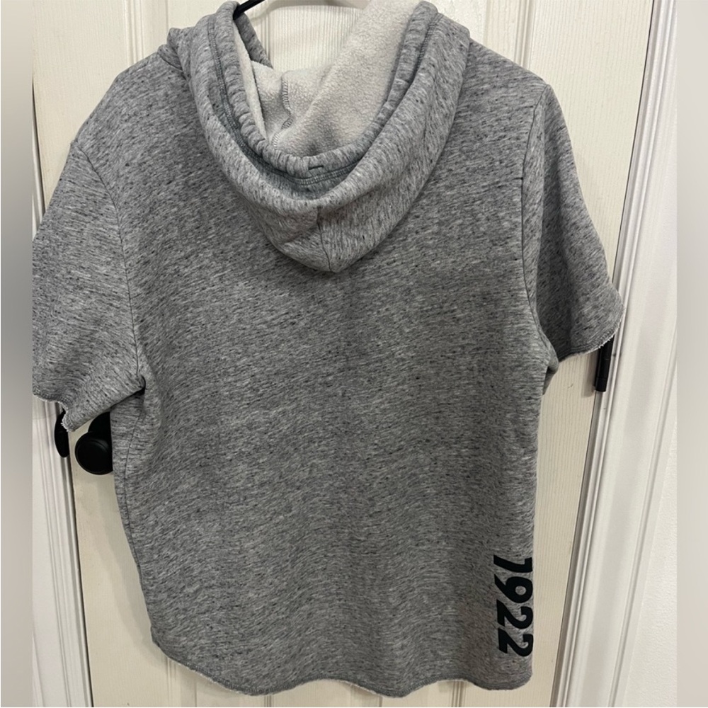 Men’s Hollister hoodie short-sleeve pullover - Picture 2 of 2